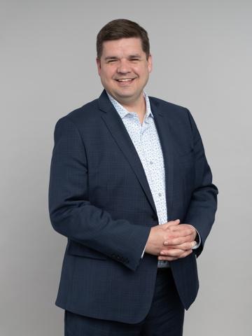 Ryan Fewins-Bliss Headshot Ryan Fewins-Bliss Headshot