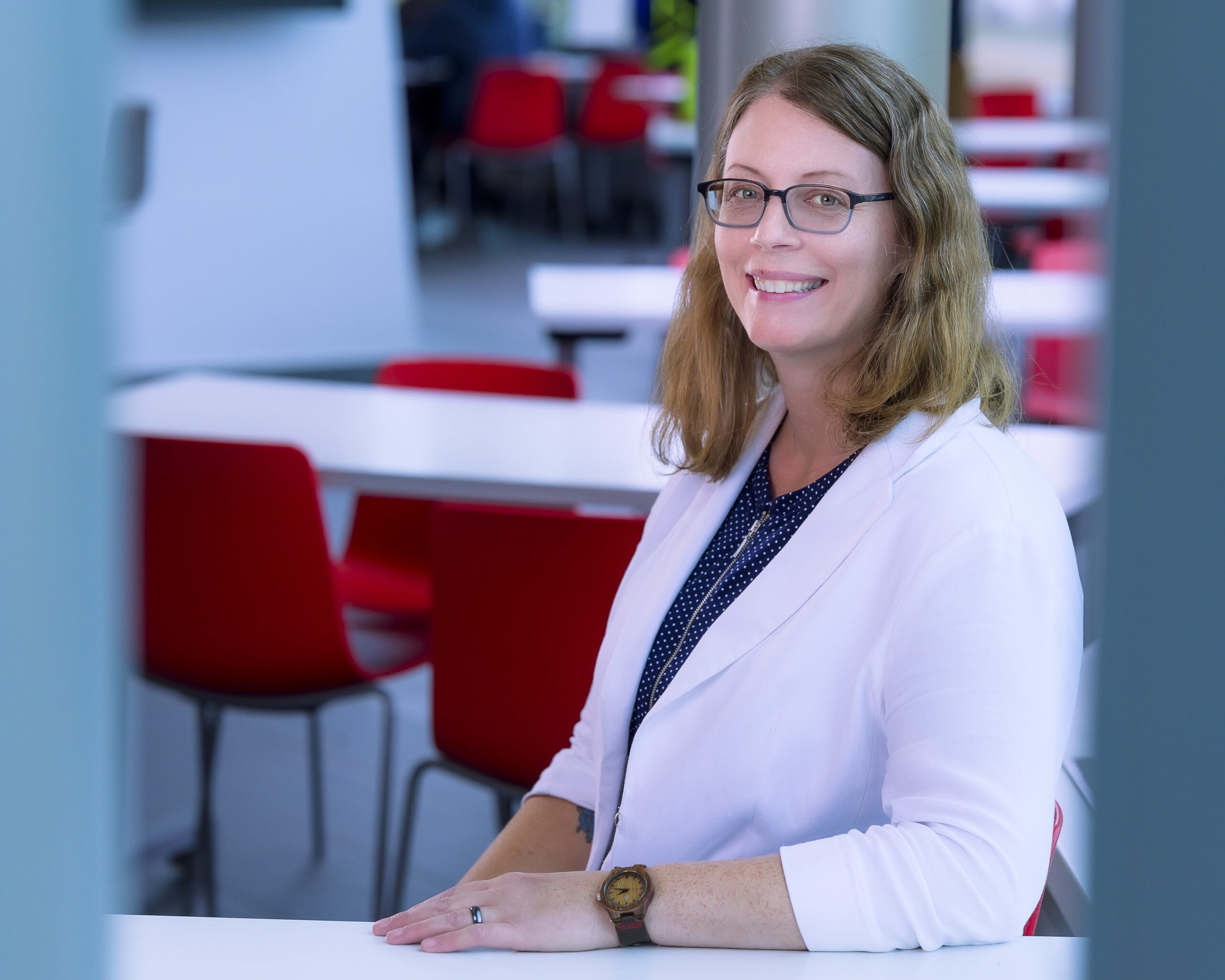 Sarah Garcia-Linz headshot